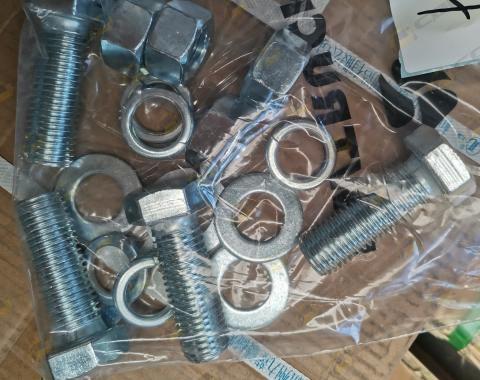 Болт+гайка+шайба крепления бокового ножа ковша комплект 4 шт. LG855B/ZL50NC